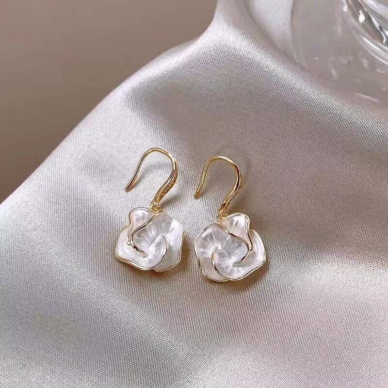 Women's Luxury Camellia Flower Geometric Earrings Alloy Jewelry 2.7x1.3 cm