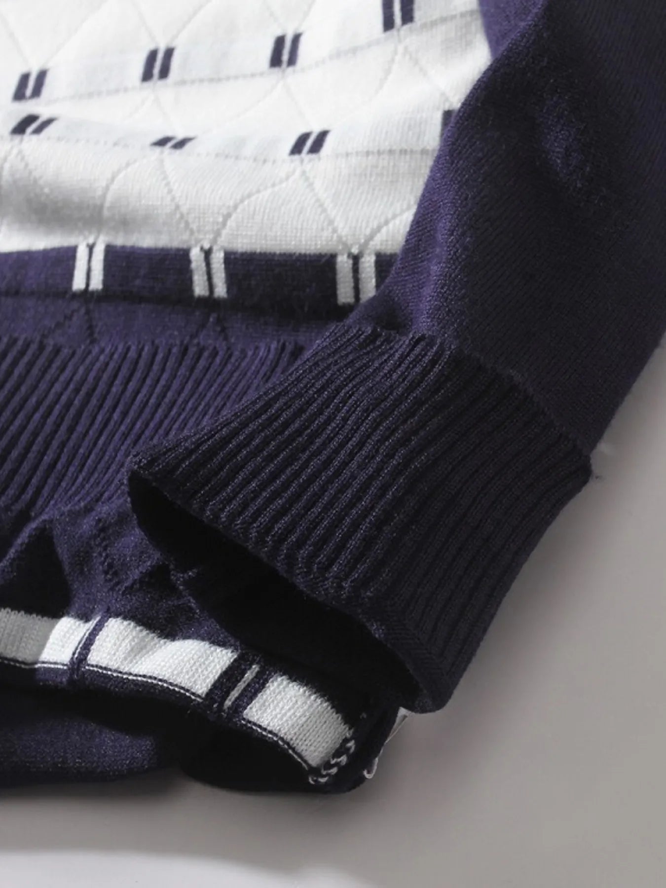 Men's V-Neck Long Sleeve Sweater