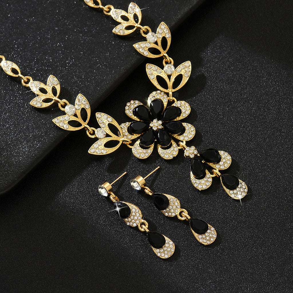 2026 Hot Sale Diamond Water Drop Flower Tassel Necklace Earrings Elegant Refined Clavicle Chain Light Luxury High-grade Suit