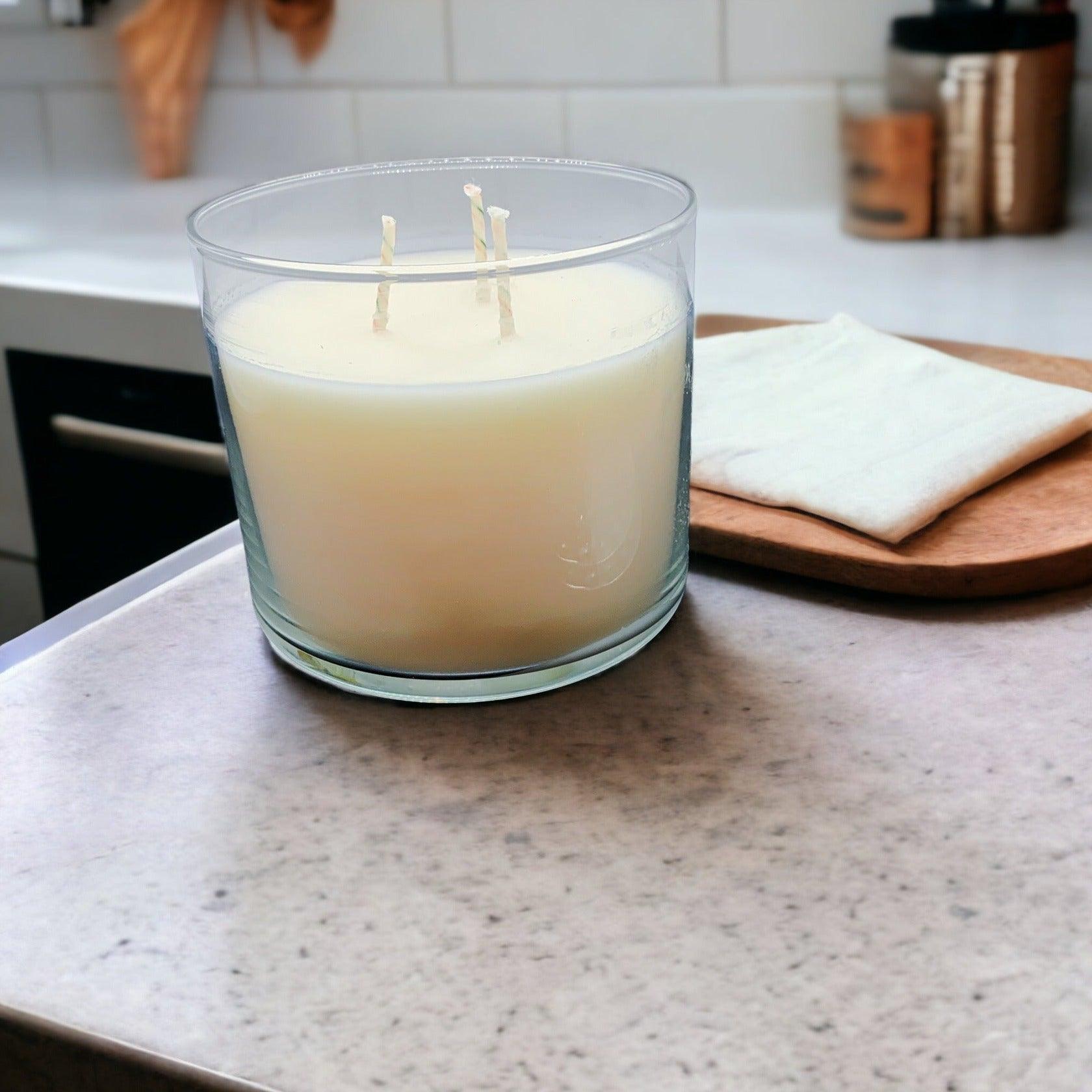 Simplistic LG Candle 14.5oz by Gia Roma