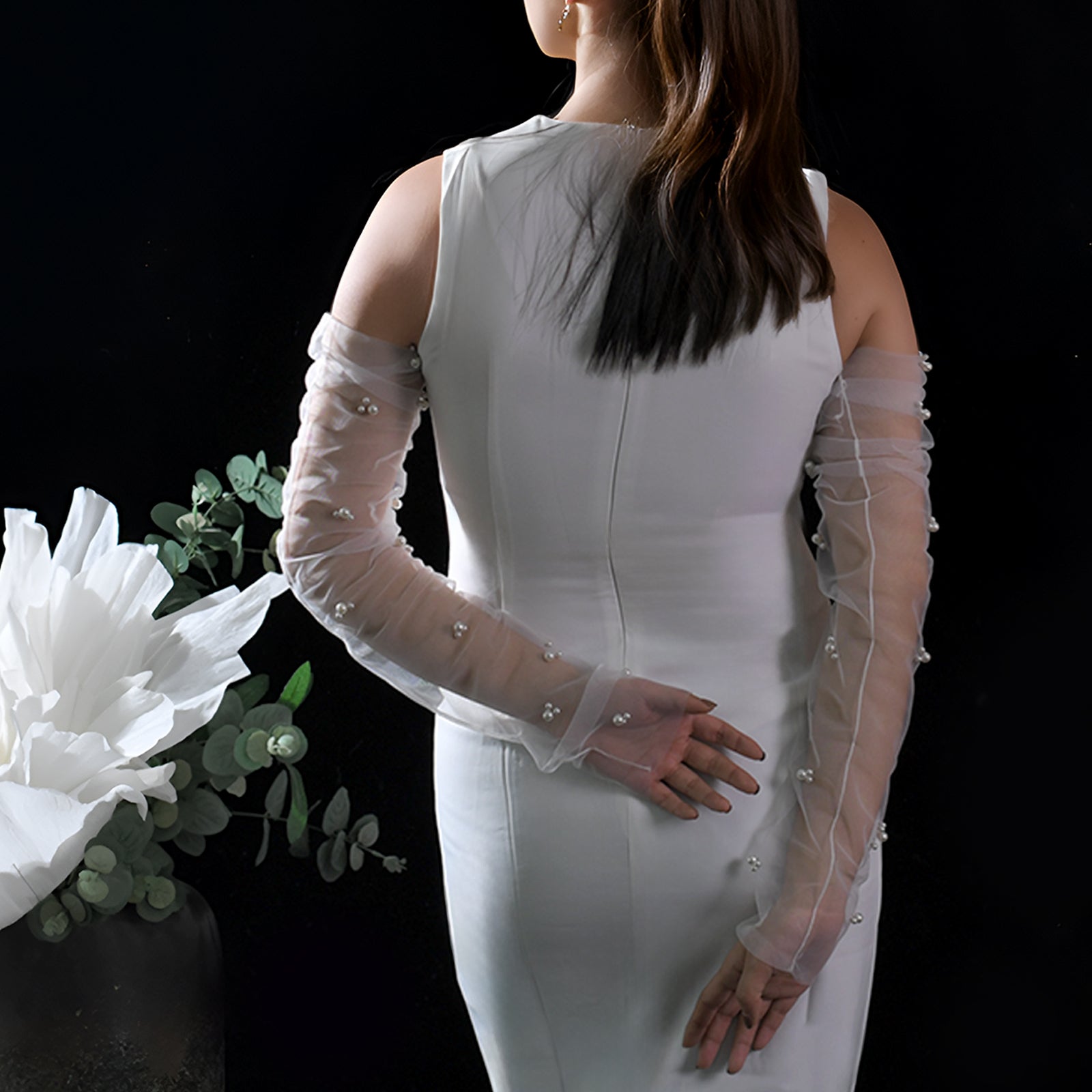 MM38-W white pearl mesh gloves
