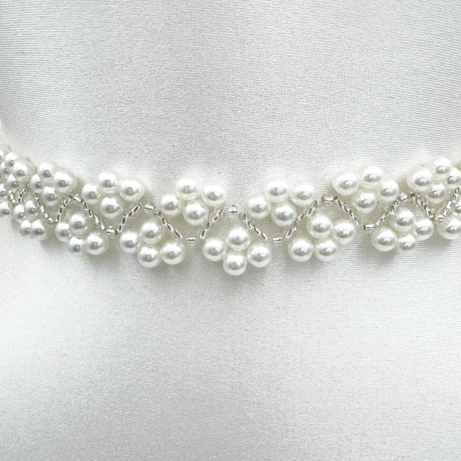 BS147 ivory pearl belt
