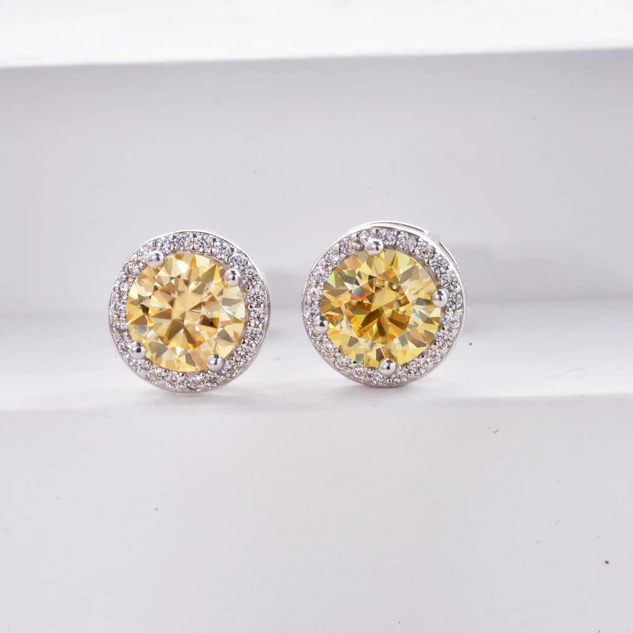925 Sterling Silver 1ct Moissanite Round Stud Earrings Bridal Wedding Gift