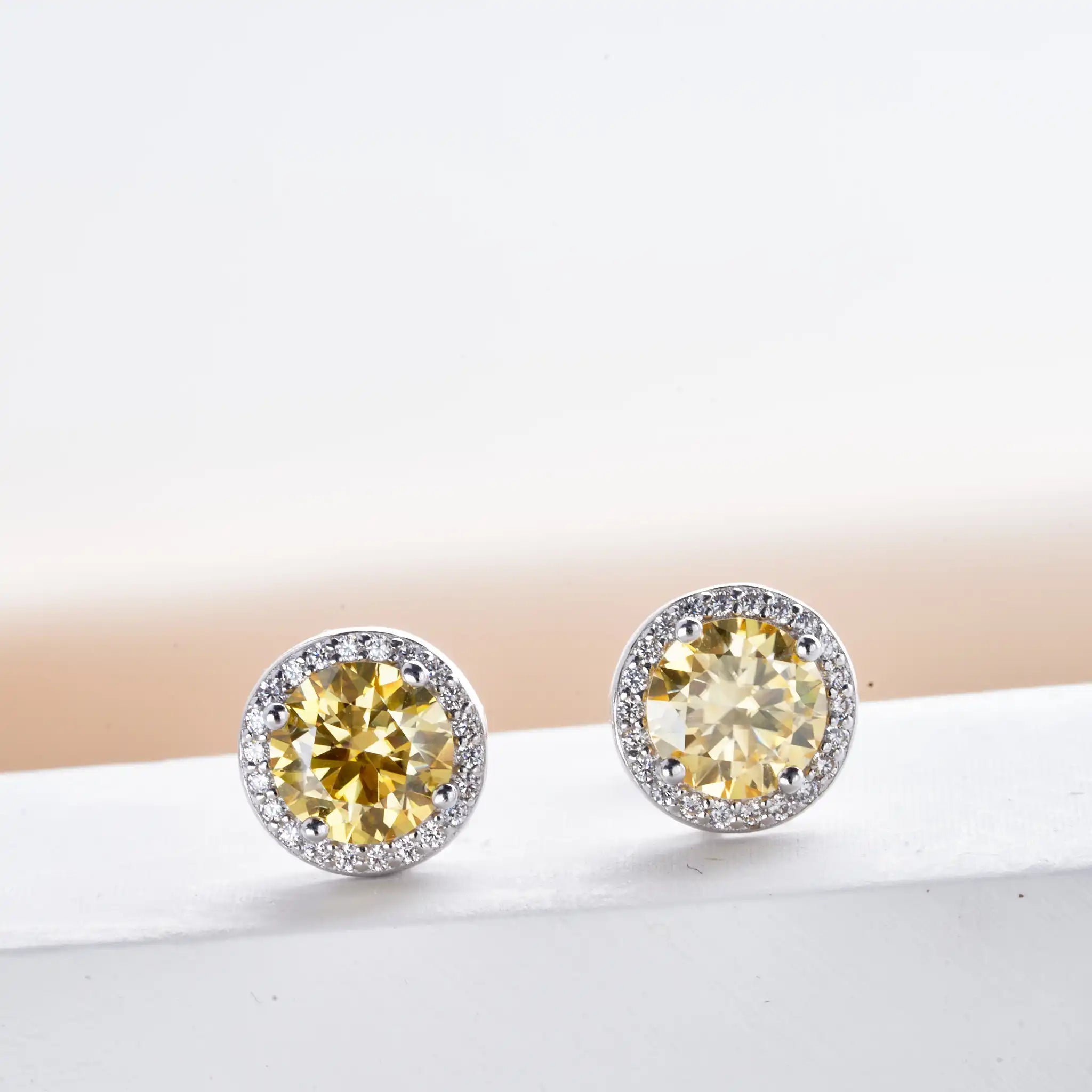 925 Sterling Silver 1ct Moissanite Round Stud Earrings Bridal Wedding Gift