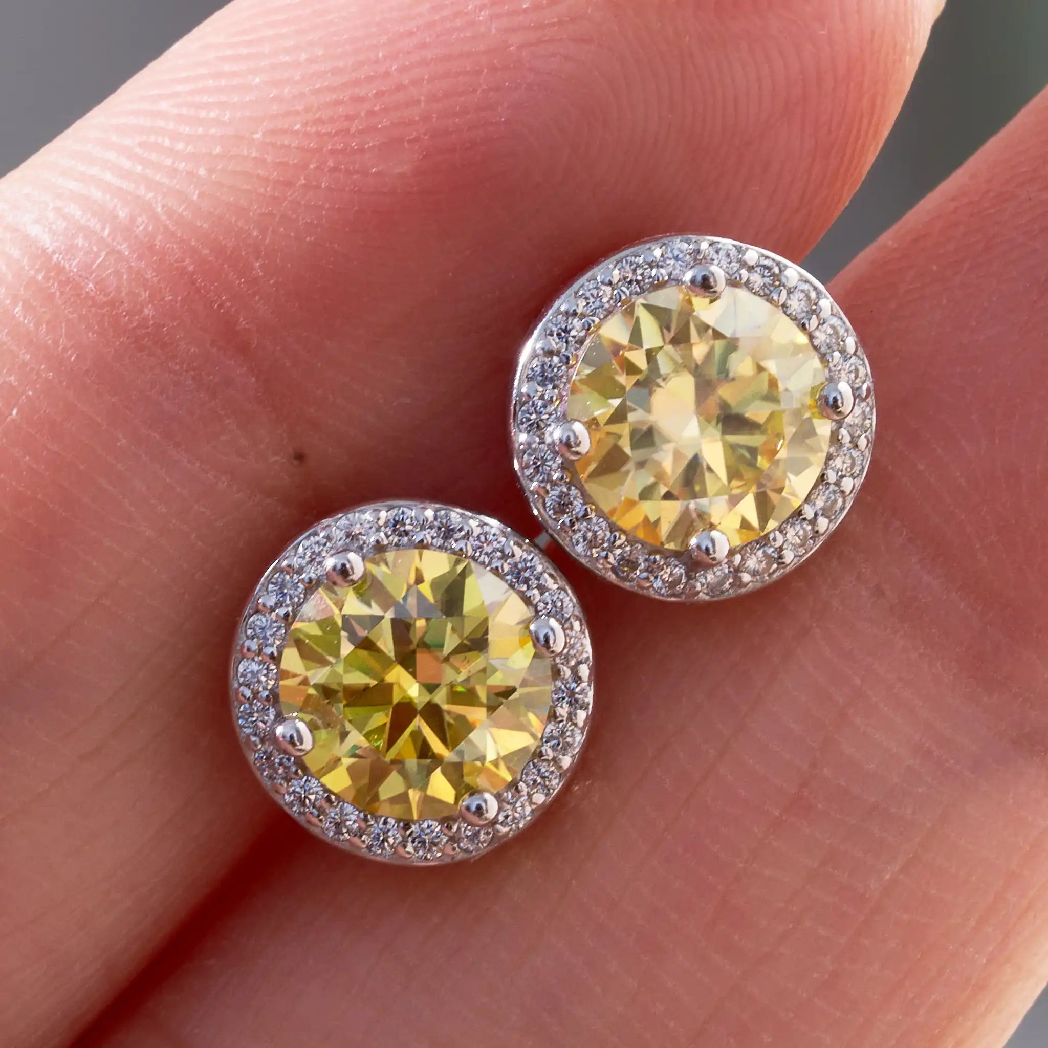 925 Sterling Silver 1ct Moissanite Round Stud Earrings Bridal Wedding Gift