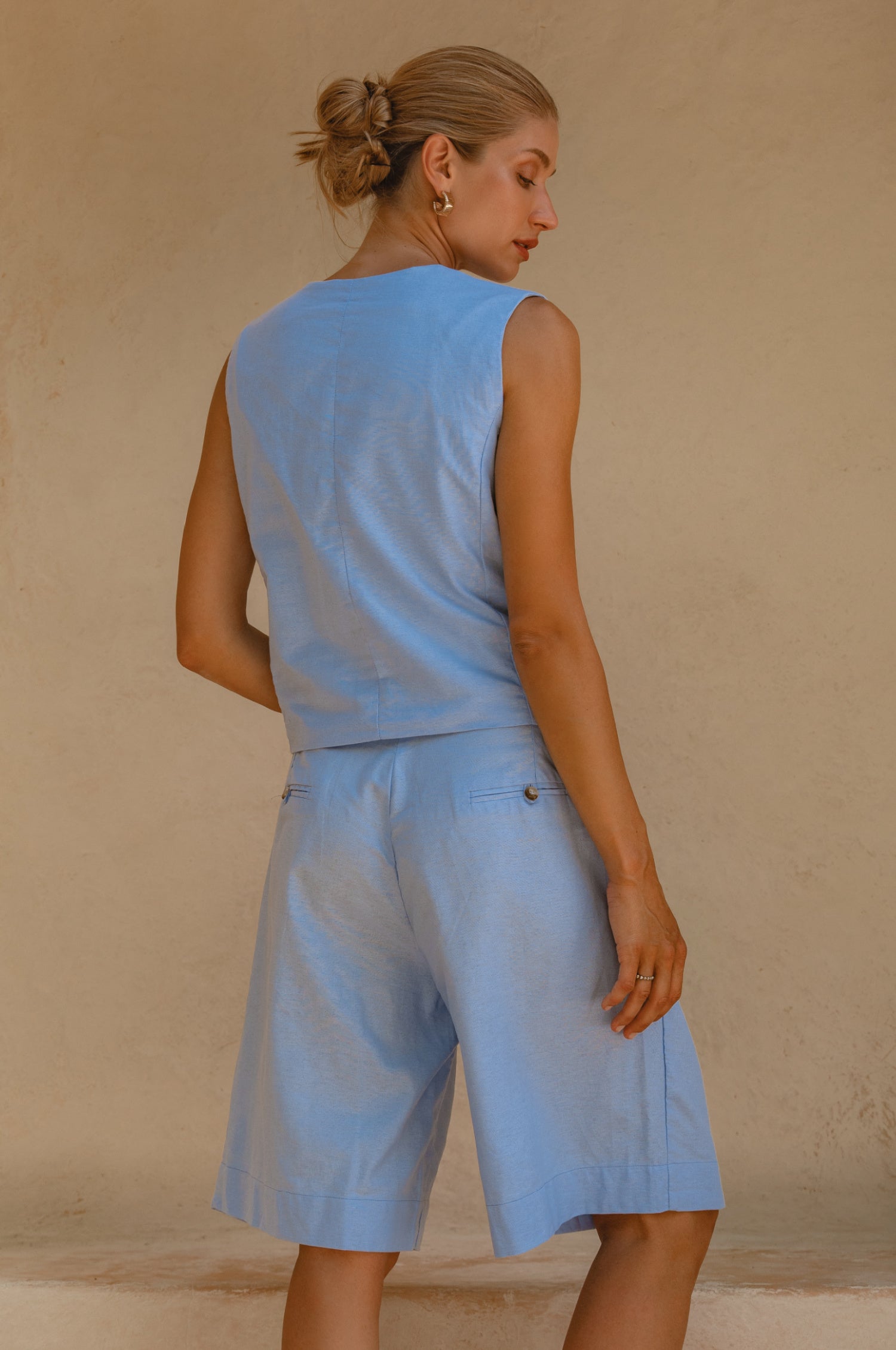 Faro Bermuda Linen Shorts by Bali Lane