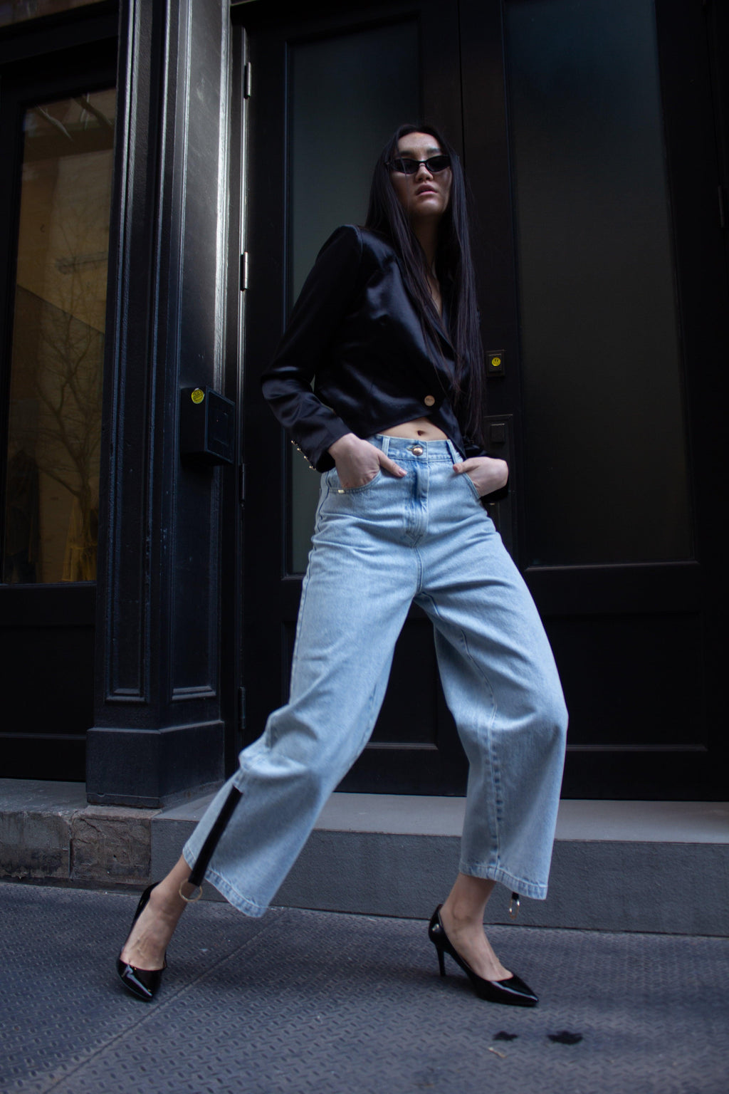 Le Réussi® Fashion - Demi Straight Cut Jeans cool-to-the-touch luxurious feel and live-in comfort