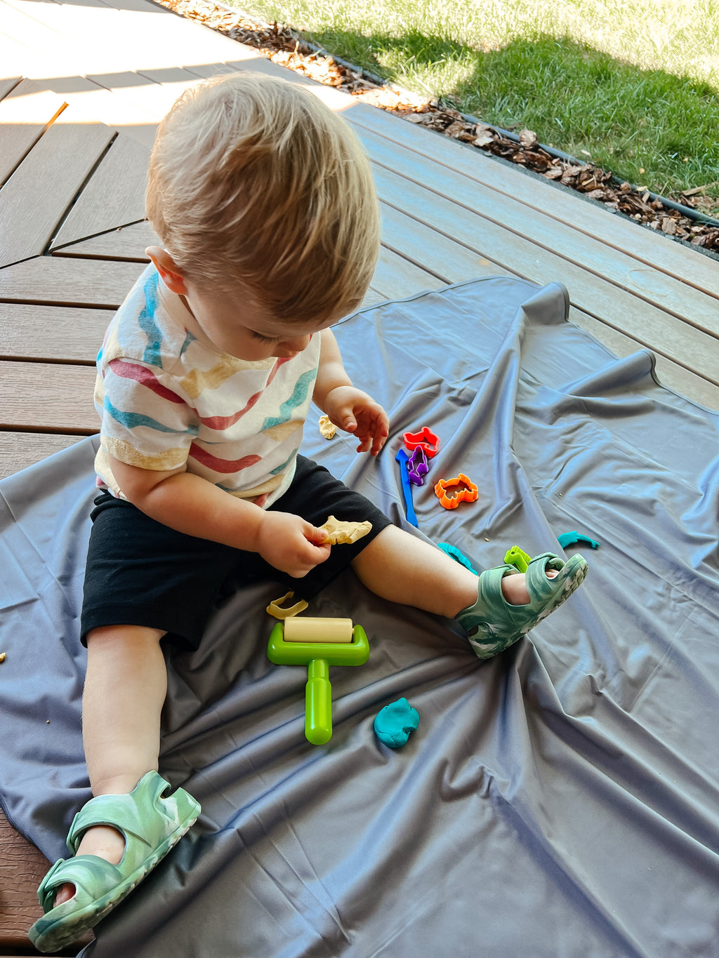 Solid Slate Minimalist Splash Mat - A Waterproof Catch-All for Highchair Spills and More! by BapronBaby