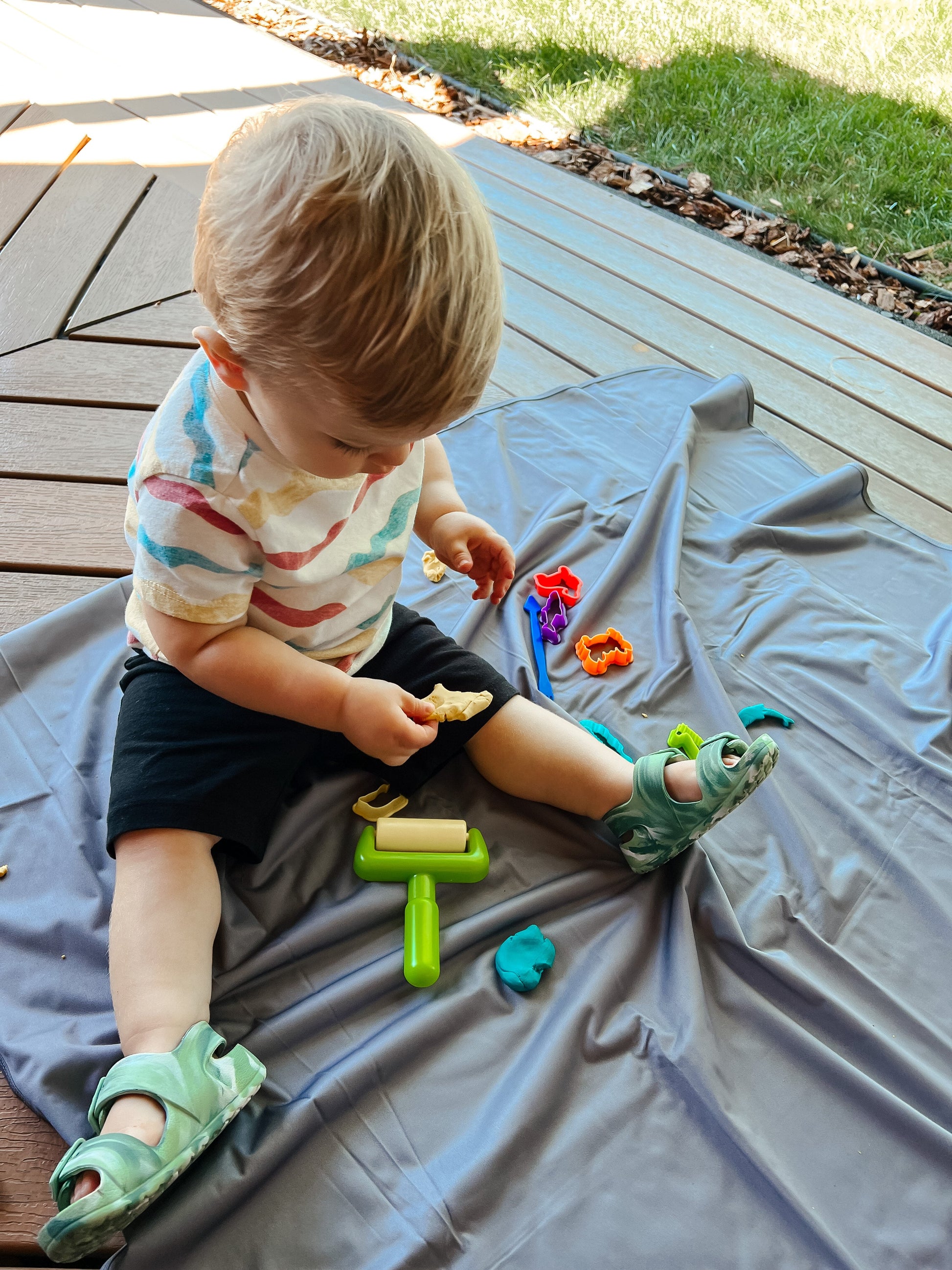 Solid Slate Minimalist Splash Mat - A Waterproof Catch-All for Highchair Spills and More! by BapronBaby