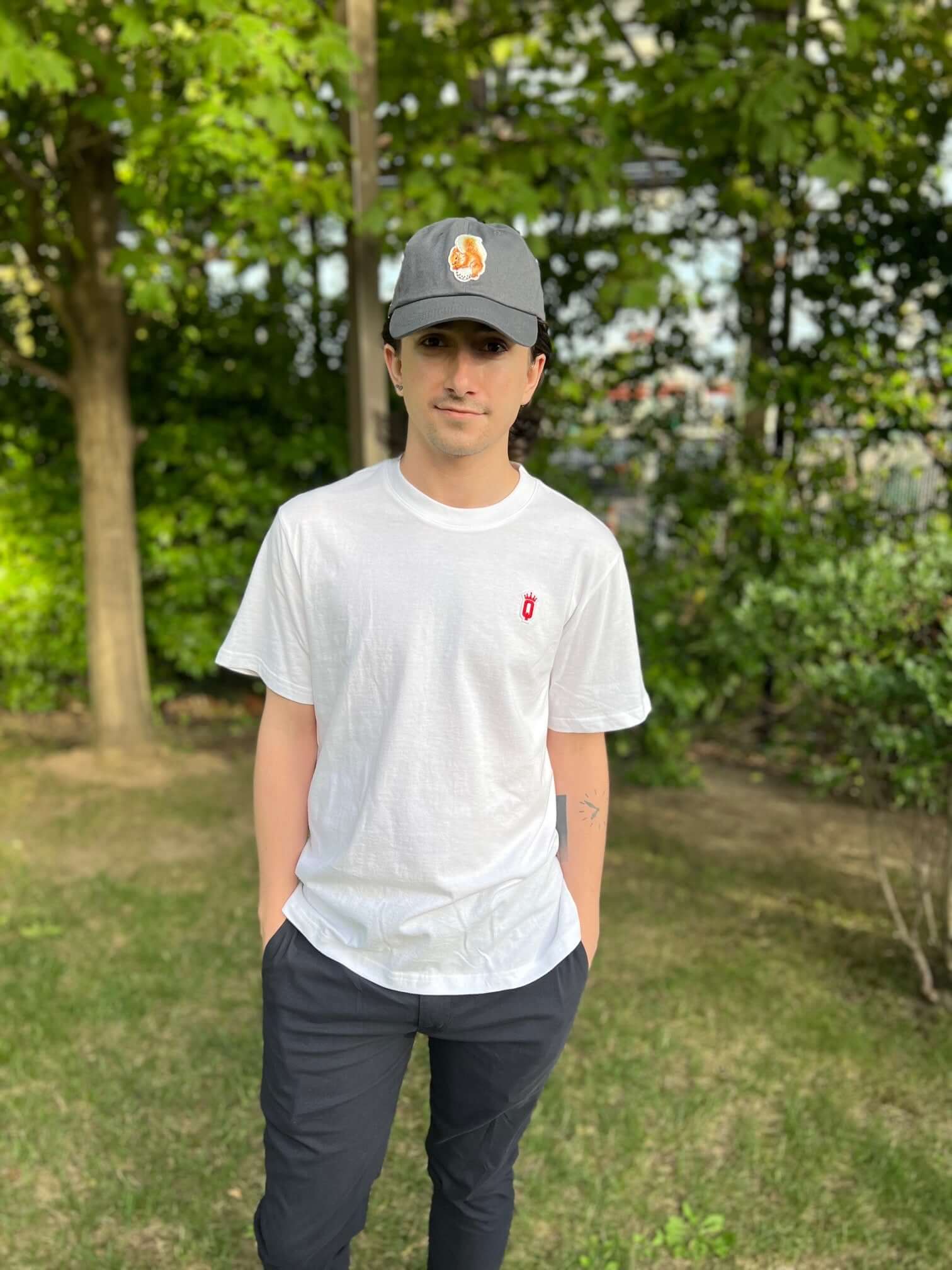 Men's Crown Q Logo T-shirts - Queens Country Club