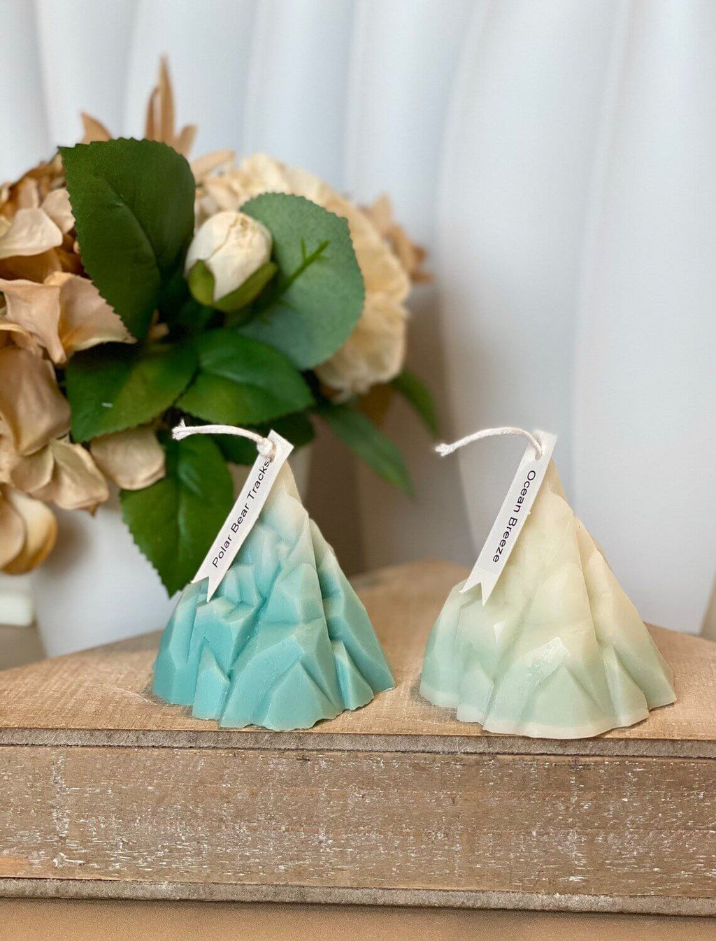 Iceberg Candle | Sculpted Elegance