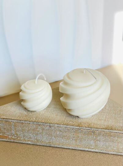 Swirl Candle | Minimalist Creation