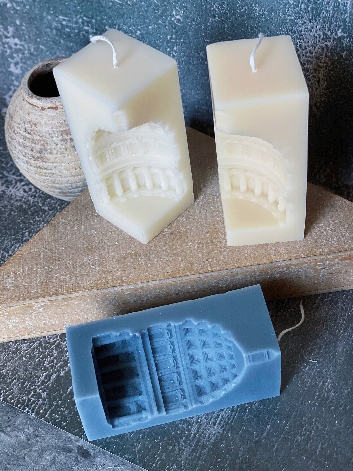 When in Rome Handmade Candle – A Fragrant Journey to Italy